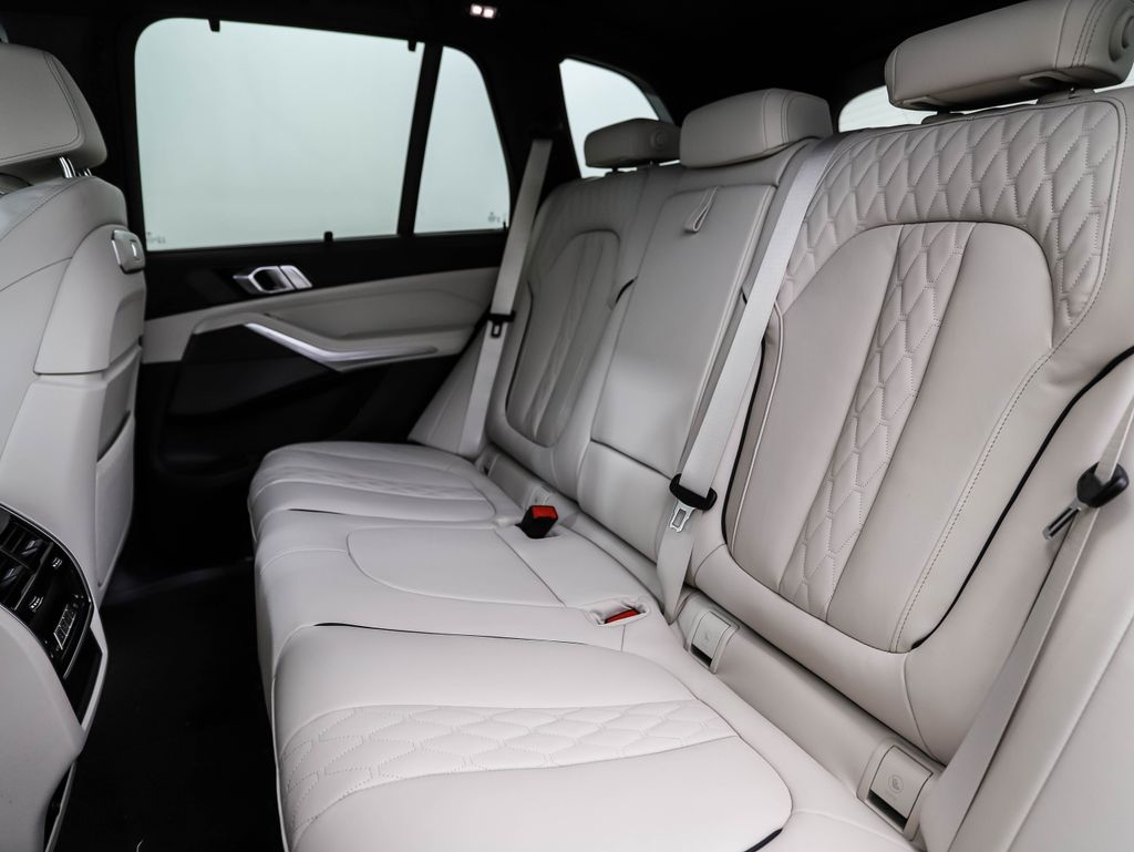Thumbnail: 2026 BMW X5 - 22