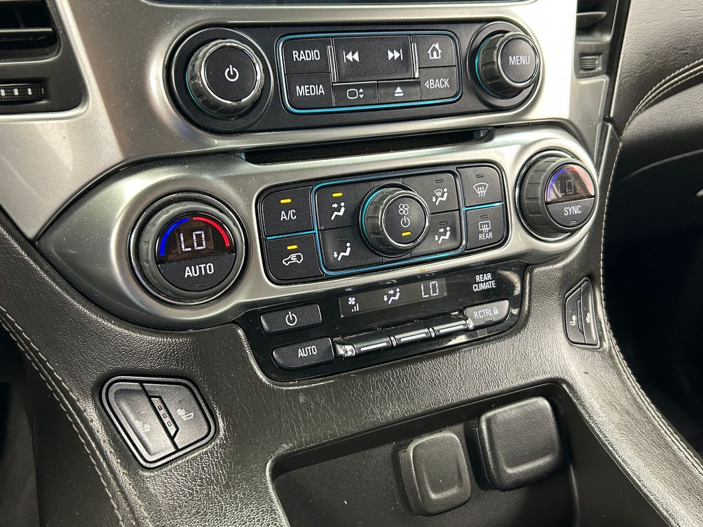Used 2020 Shadow Gray Metallic Chevrolet LT image 26