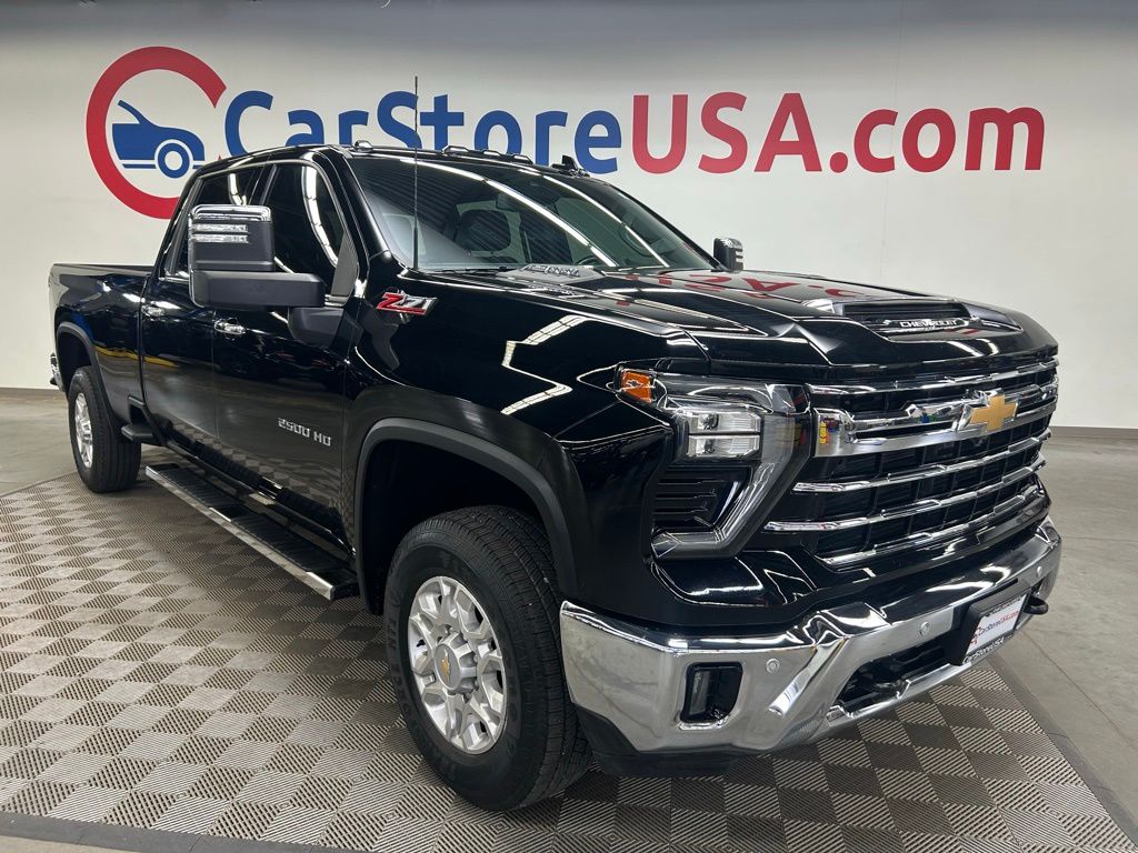 View vehicle photo 2