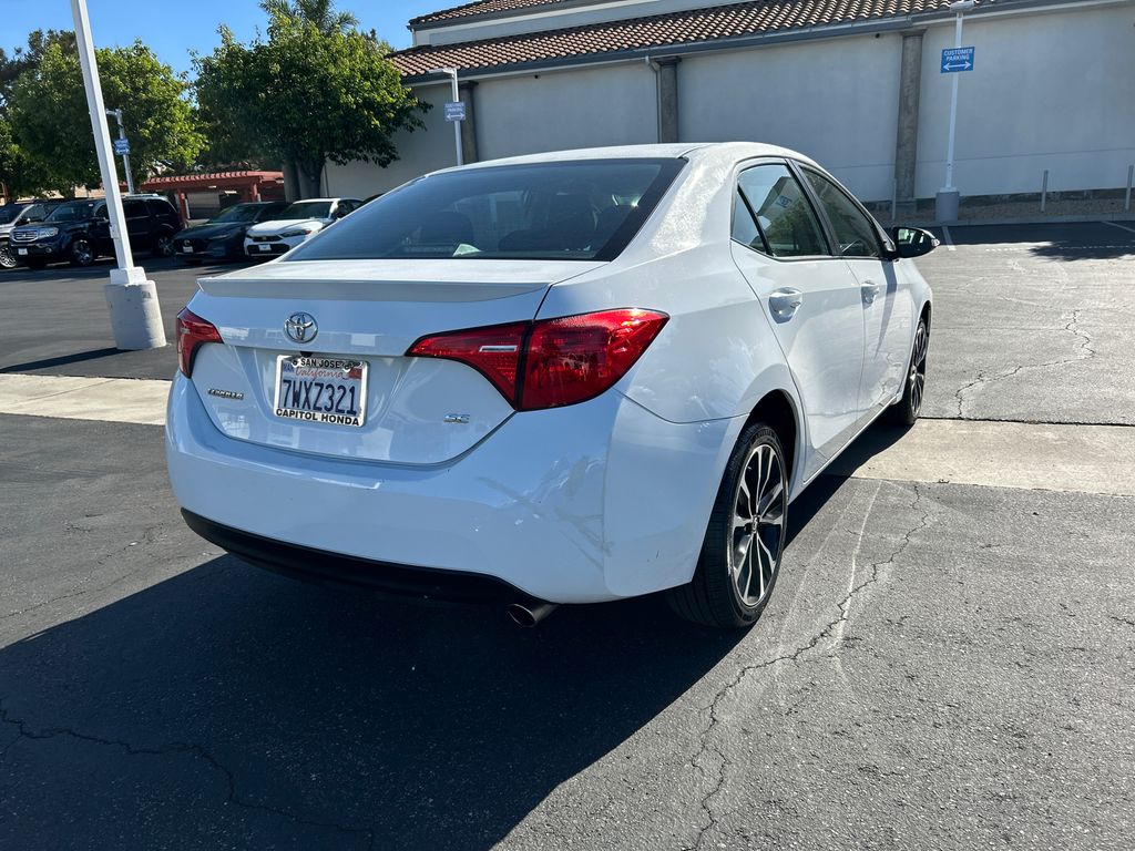 2017 Toyota Corolla SE 6