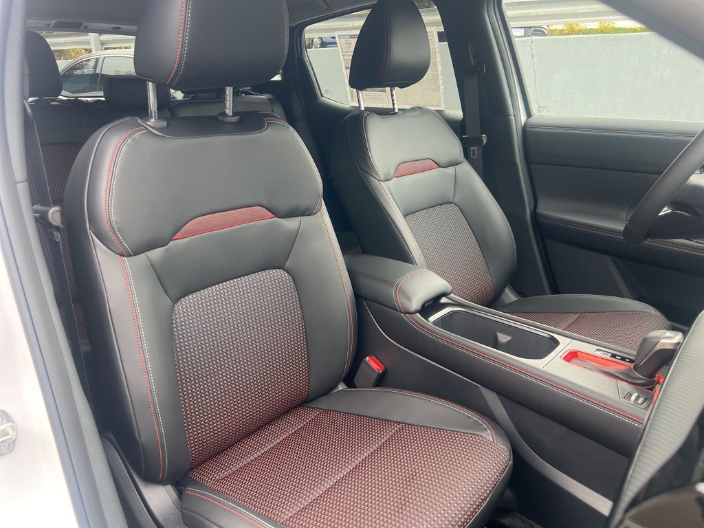 2026 Nissan KICKS SR AWD - Photo 17