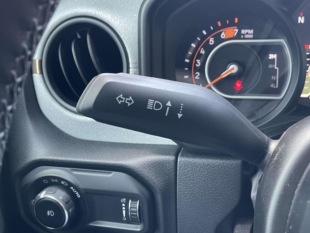 2025 Jeep Wrangler 4-Door Willys - Photo 32
