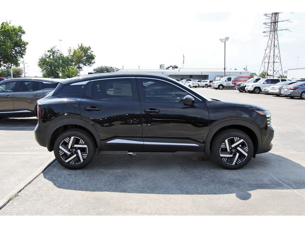 2026 Nissan Kicks SV - 4