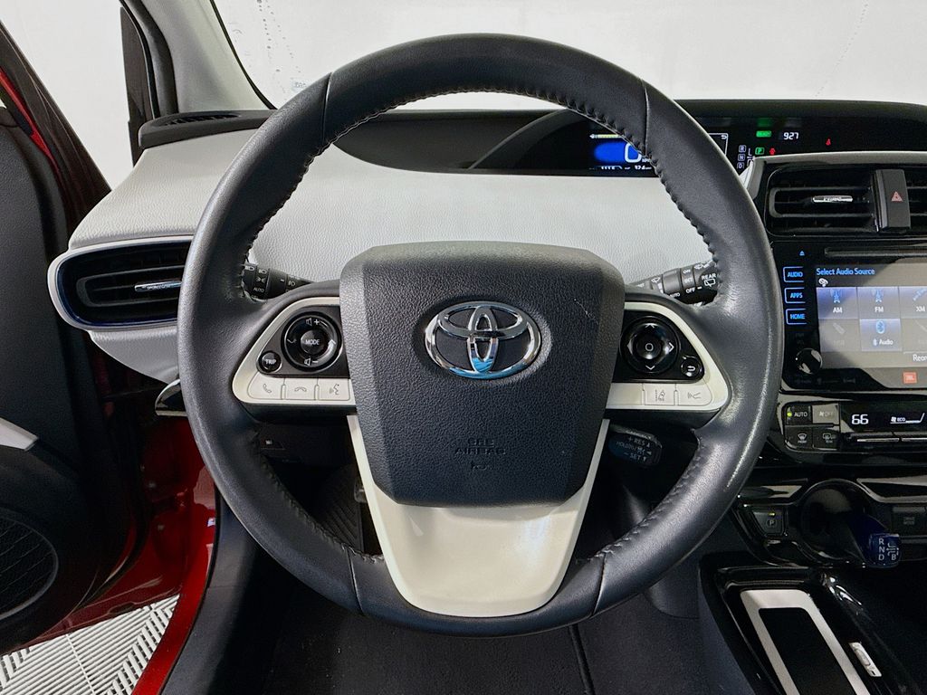 Thumbnail: 2016 Toyota Prius - 11