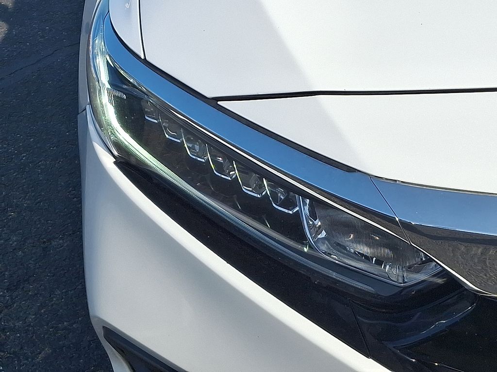 2020 Honda Accord LX 9