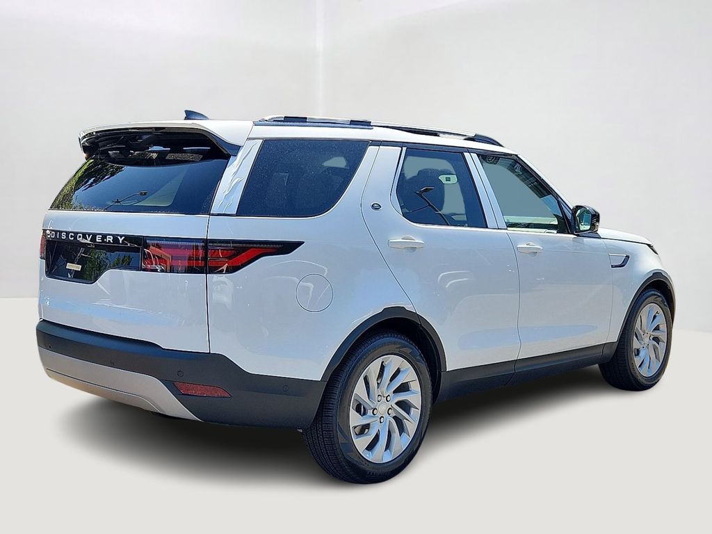 Thumbnail: 2025 Land Rover Discovery - 3