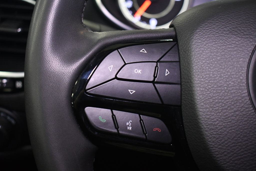 Thumbnail: 2023 Jeep Cherokee - 20