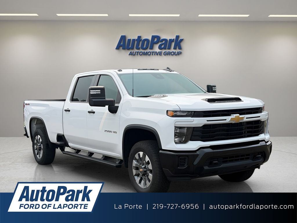  2025 Chevrolet Silverado 2500HD Custom Crew Cab 4WD   