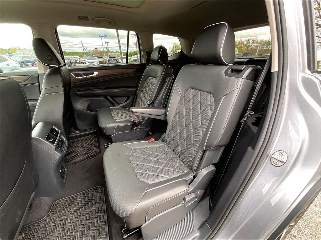 2024 Volkswagen Atlas — photo 14
