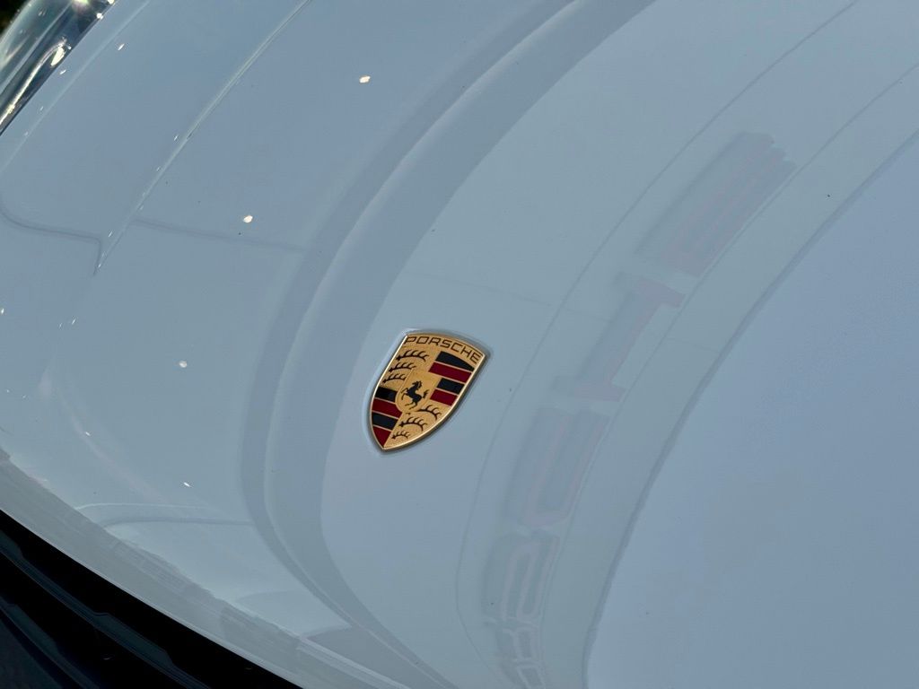 Used 2026  Porsche  image 11