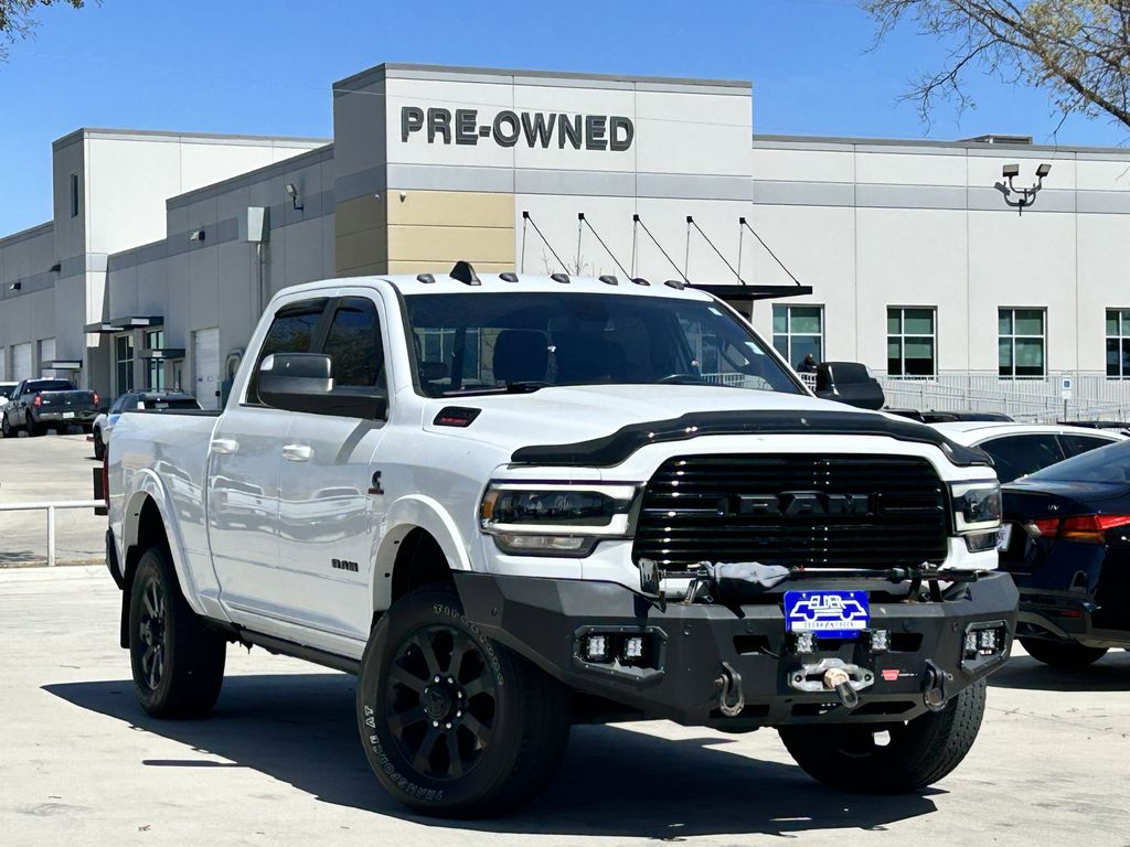 2022 RAM 3500 Laramie Crew Cab 4WD