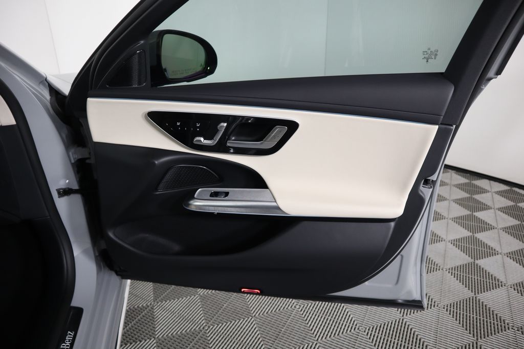 2025 Mercedes-Benz E-Class E 350 27