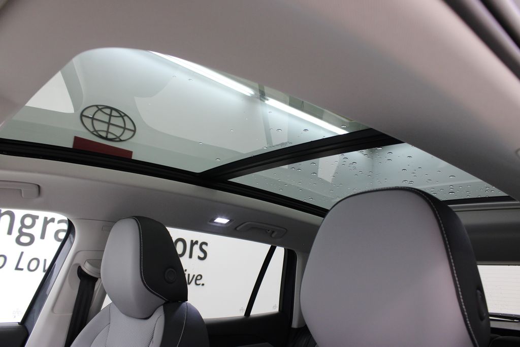 new 2026 Volkswagen Tiguan car, priced at $34,643