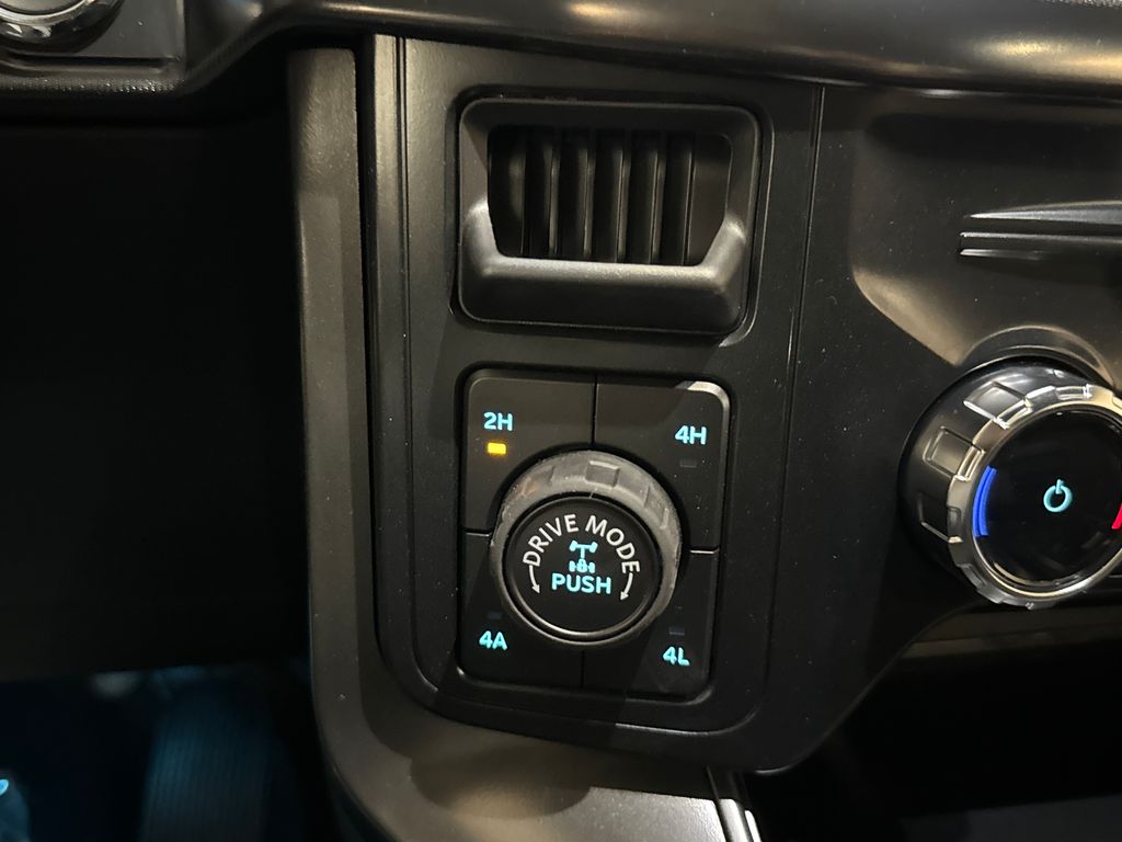 New 2026 Blue Ford Lariat image 31