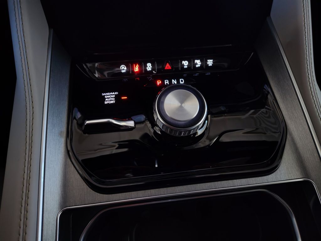 New Car 2025 Jeep Wagoneer  Base For Sale Under $70,000 In Austin, Texas