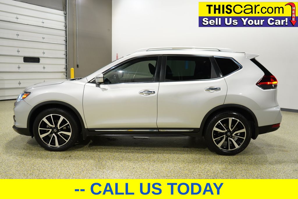 2018 Nissan Rogue SL photo 2