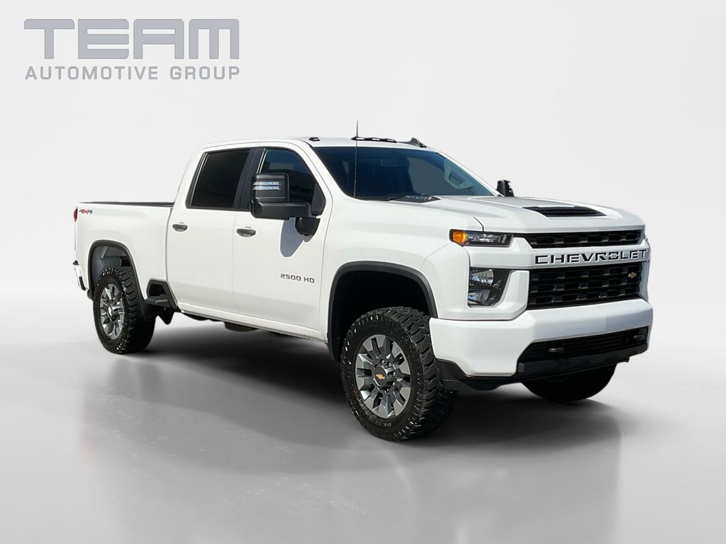 Summit White 2023 Chevrolet Silverado 2500HD Custom Crew Cab 4WD Pickup Truck Four-Wheel Drive Automatic