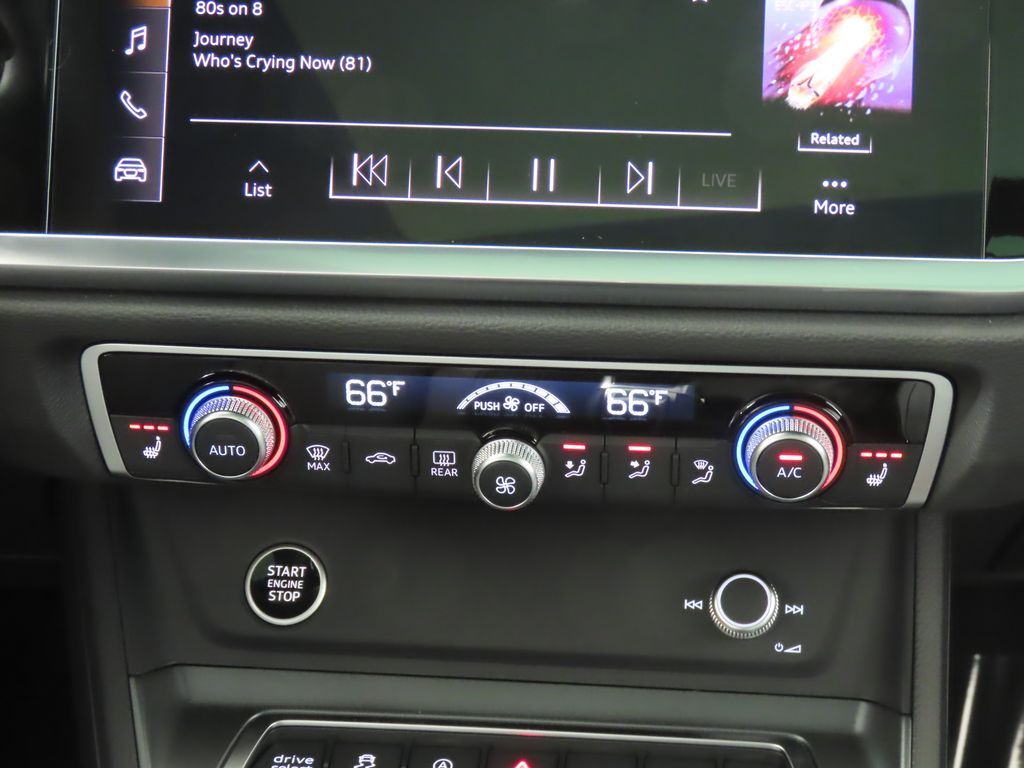 Thumbnail: 2025 Audi Q3 - 21