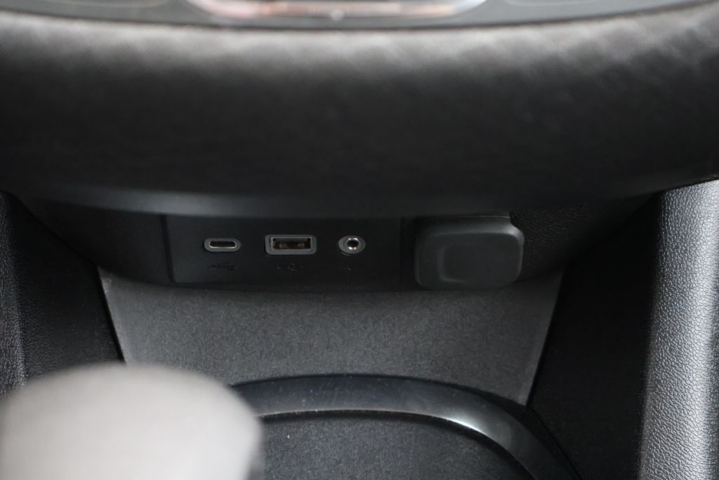 Thumbnail: 2024 Chevrolet Malibu - 24