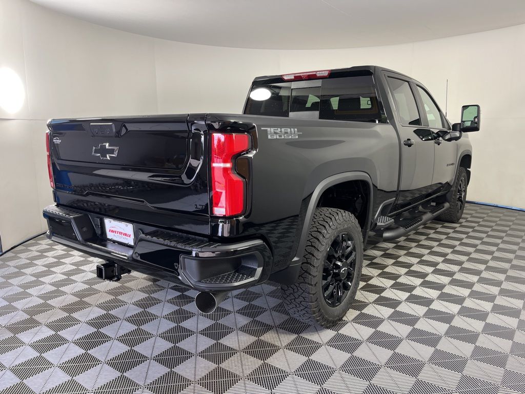 Thumbnail: 2025 Chevrolet Silverado 2500 - 5