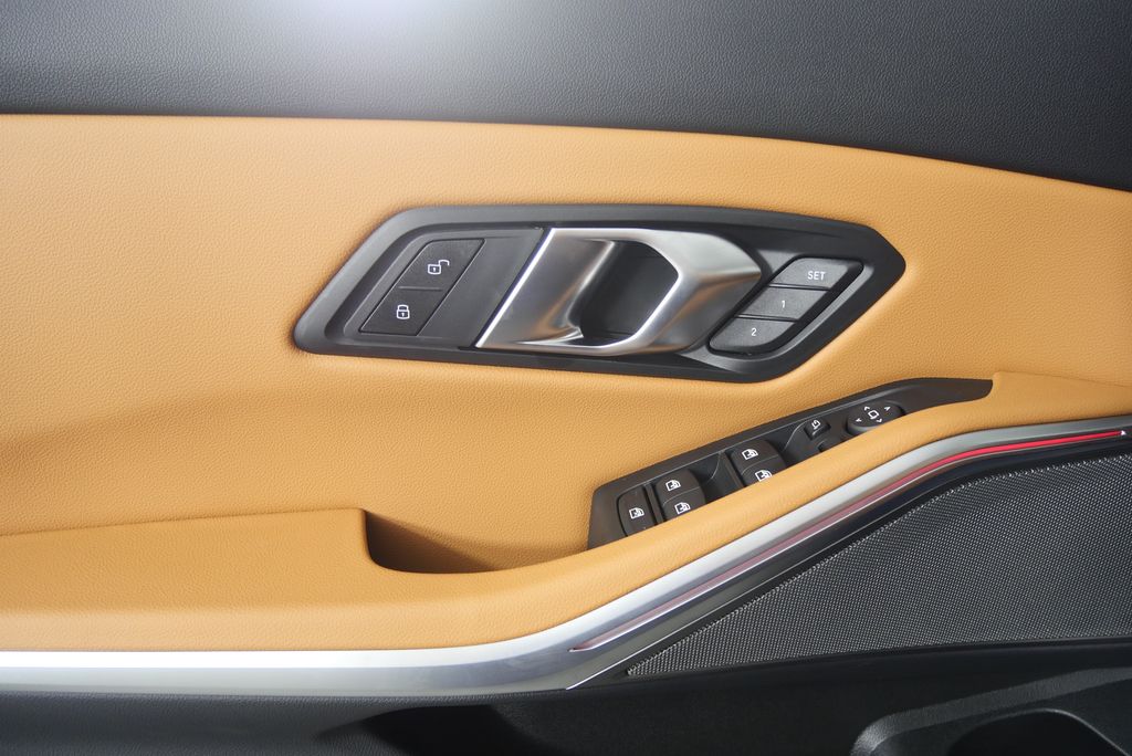 Thumbnail: 2026 BMW 3 Series - 9