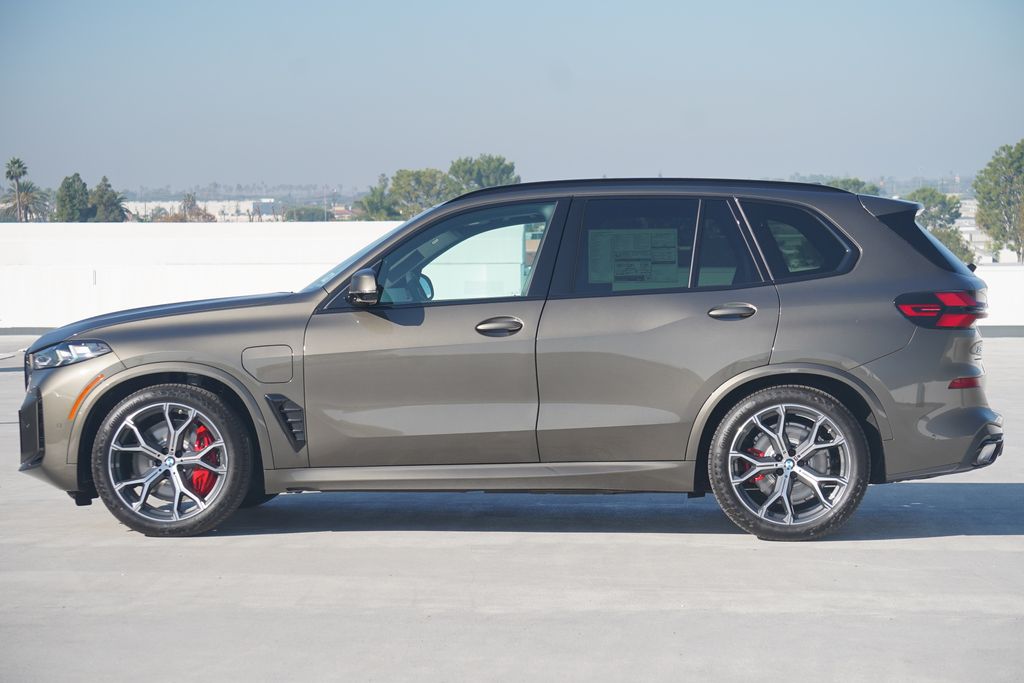 Thumbnail: 2026 BMW X5 - 4