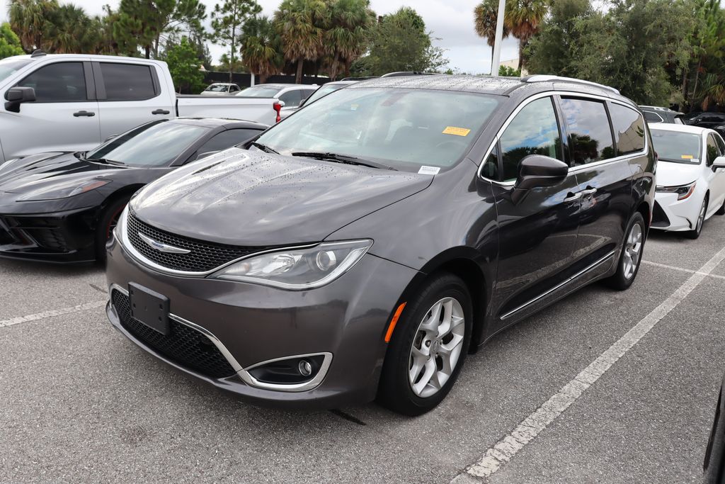 Thumbnail: 2019 Chrysler Pacifica - 1