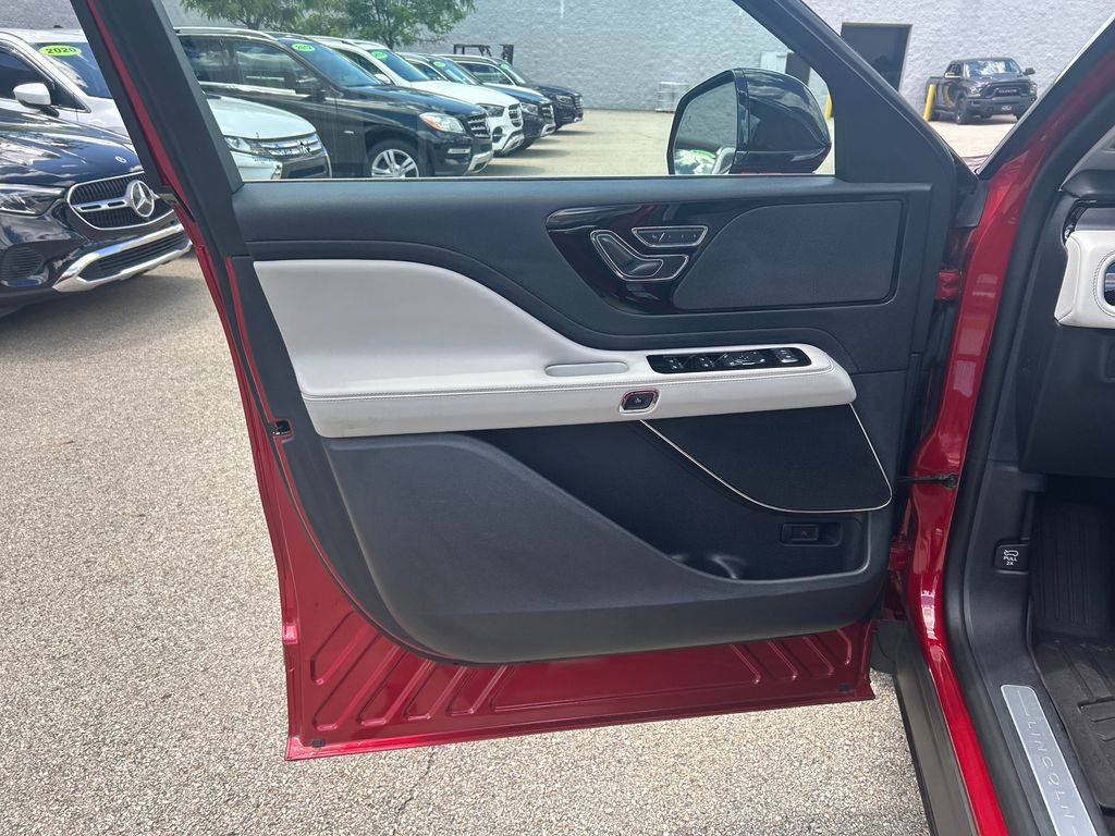 2025 Lincoln Aviator Premiere Red at Phil Fitts Ford