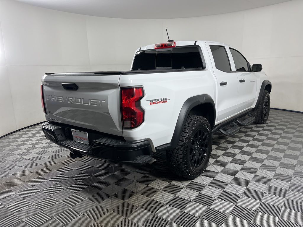 Thumbnail: 2025 Chevrolet Colorado - 13