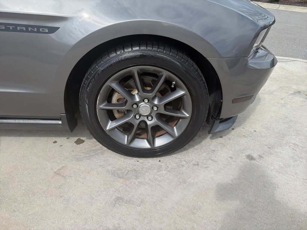 2011 Ford Mustang V6 Premium