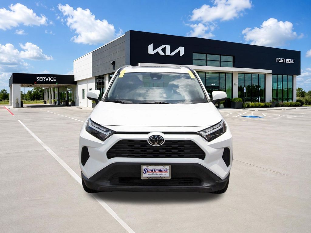 2022 Toyota RAV4 XLE White at Emmons Autoplex