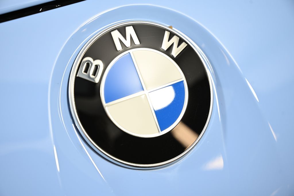 Thumbnail: 2026 BMW M2 - 13