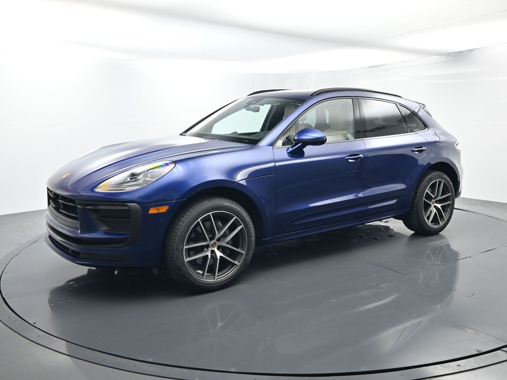 2024 Porsche Macan 