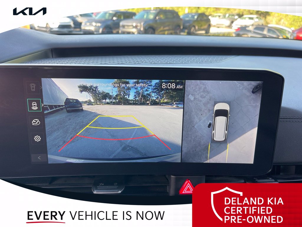 Used 2025 Kia Carnival Van