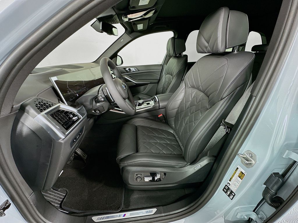 Thumbnail: 2026 BMW X5 - 16