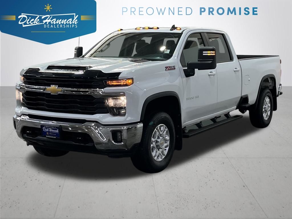 White 2025 Chevrolet Silverado 3500HD Pickup Truck Four-Wheel Drive Automatic