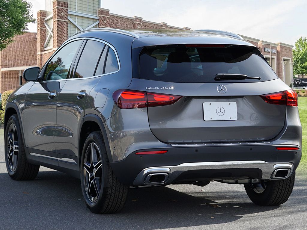 Thumbnail: 2026 Mercedes-Benz GLA - 7