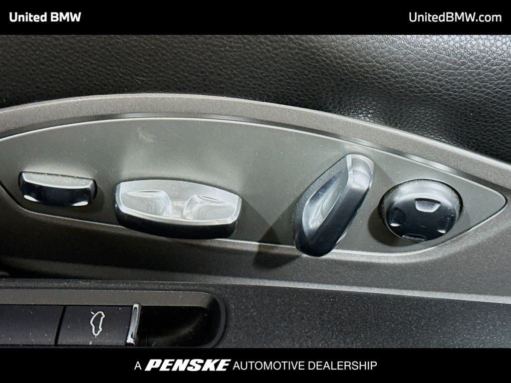 Thumbnail: 2014 Porsche 911 - 4