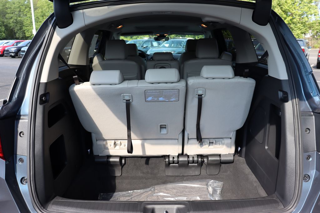 2025 Honda Odyssey EX-L 12