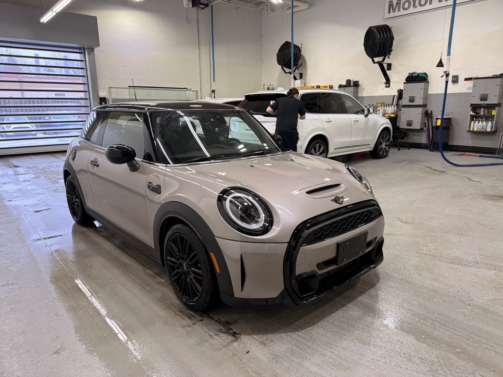 Thumbnail: 2022 MINI Cooper - 7