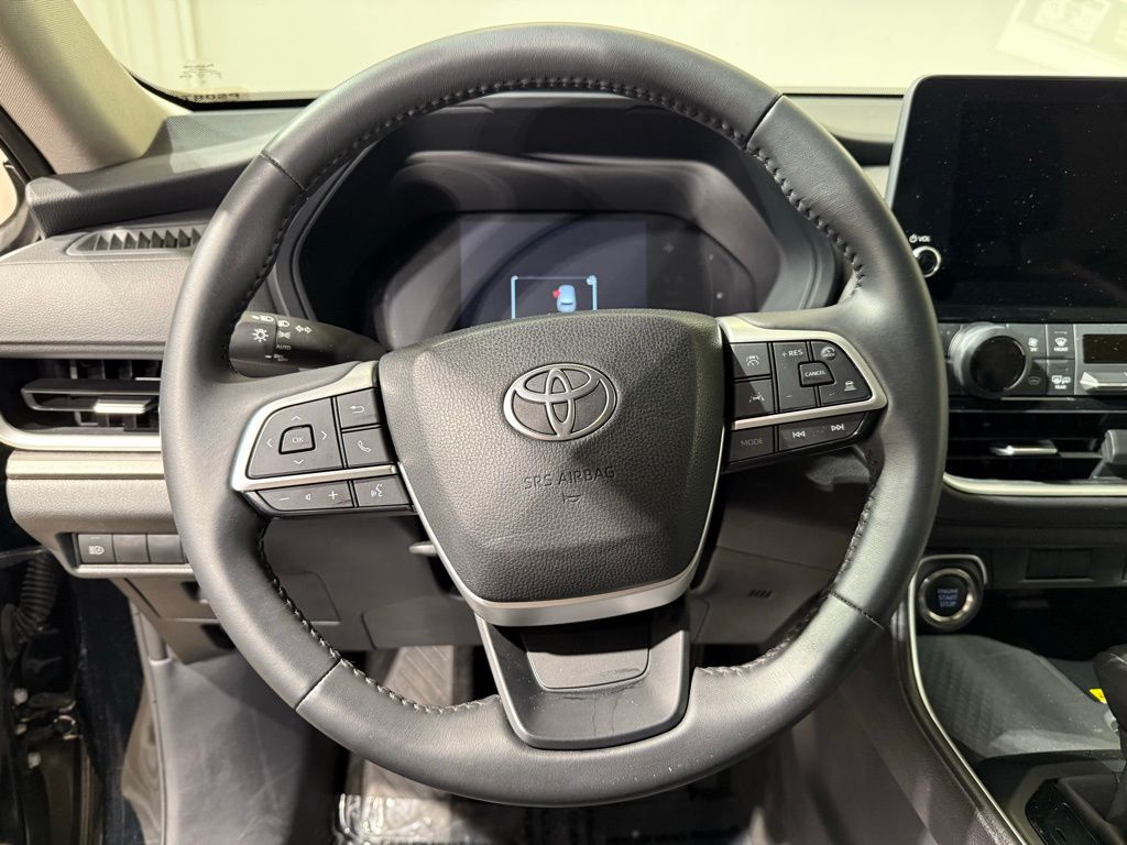 Thumbnail: 2025 Toyota Grand Highlander - 23