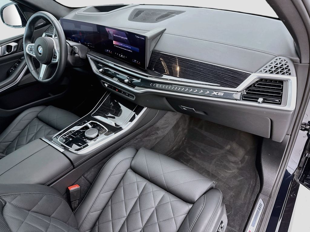 Thumbnail: 2025 BMW X5 - 16