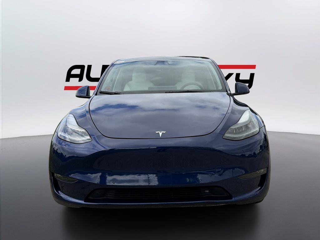 Used 2022 Blue Tesla Performance image 8