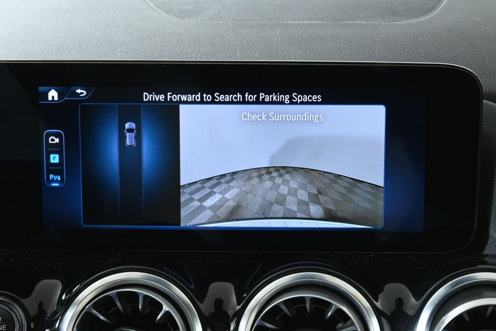 Thumbnail: 2026 Mercedes-Benz GLA - 22