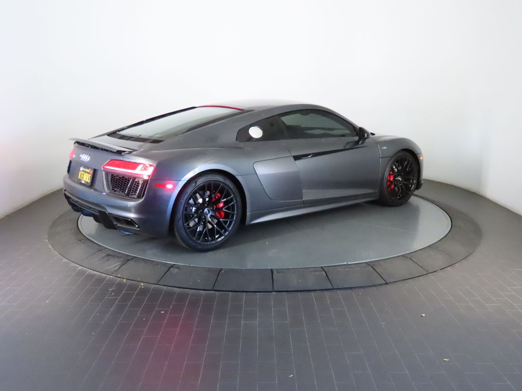 Thumbnail: 2018 Audi R8 - 7