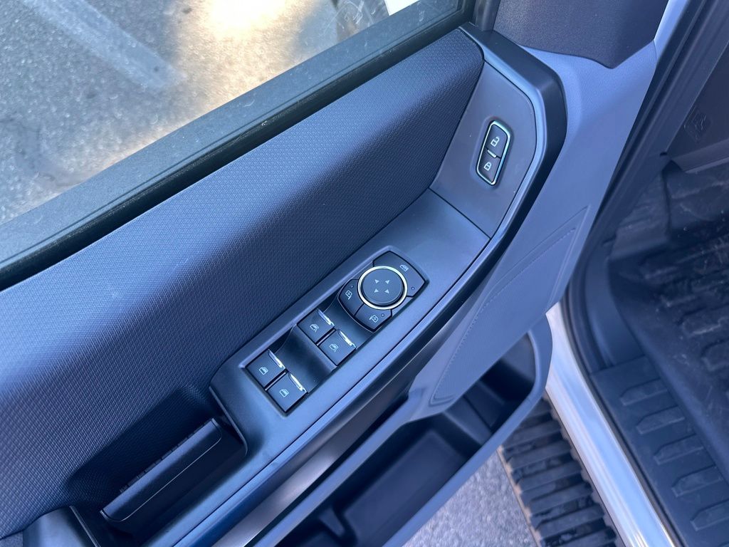 New 2025 Ford F-150 SuperCrew 5.5' Box XL