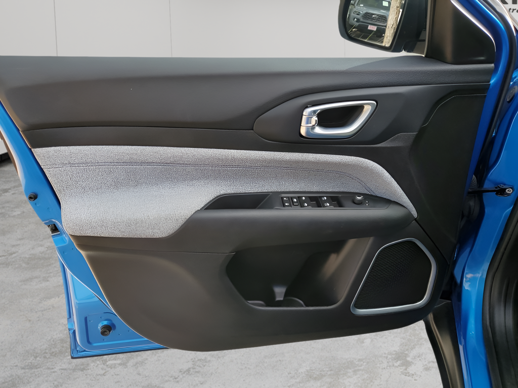 Used Car 2025 Jeep Compass  Latitude For Sale Under $25,000 In Austin, Texas