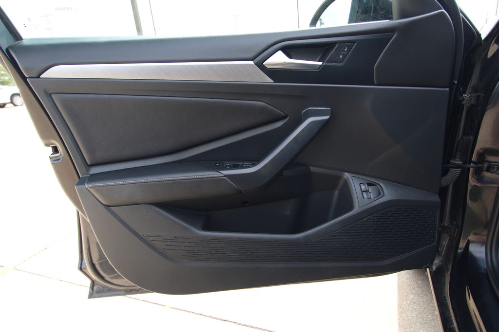 Used 2024 Volkswagen Jetta Sedan
