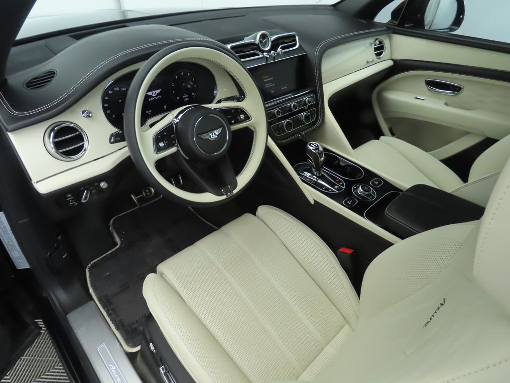 Thumbnail: 2023 Bentley Bentayga - 9