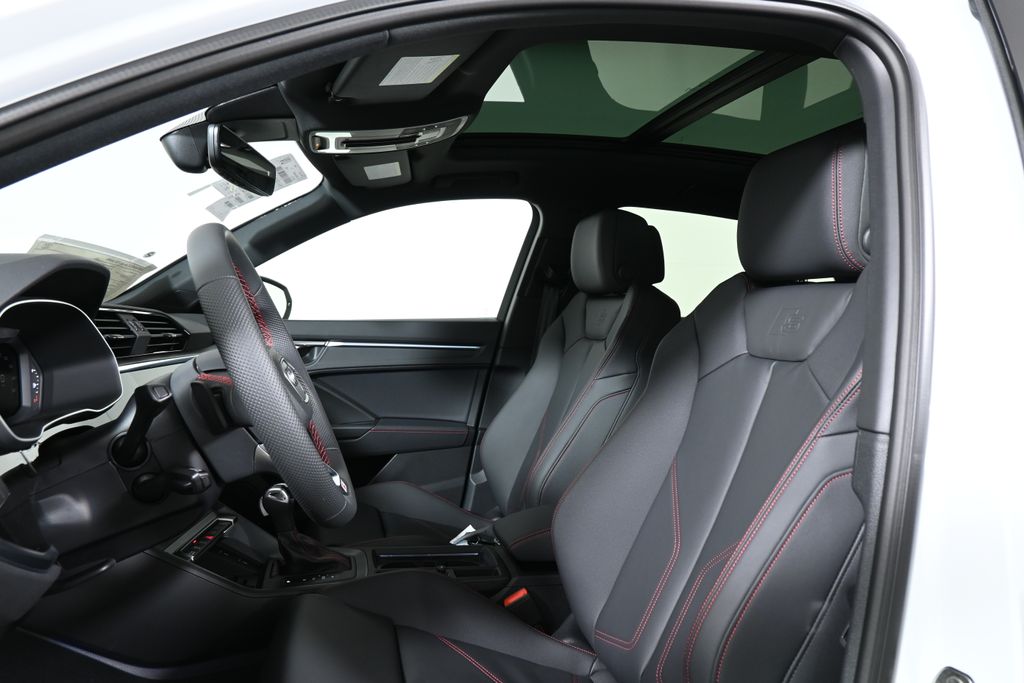 Thumbnail: 2025 Audi Q3 - 13